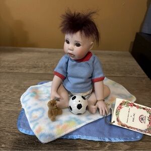 Kais American Artists Collection Porcelain Doll WILLIE By Melissa McCrory 9" 3B